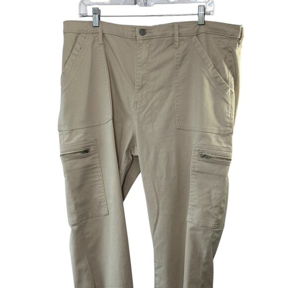 Banana Republic Beige High-Rise Utility Zip Pocket Skinny Jean Sz 18 - Picture 2 of 6